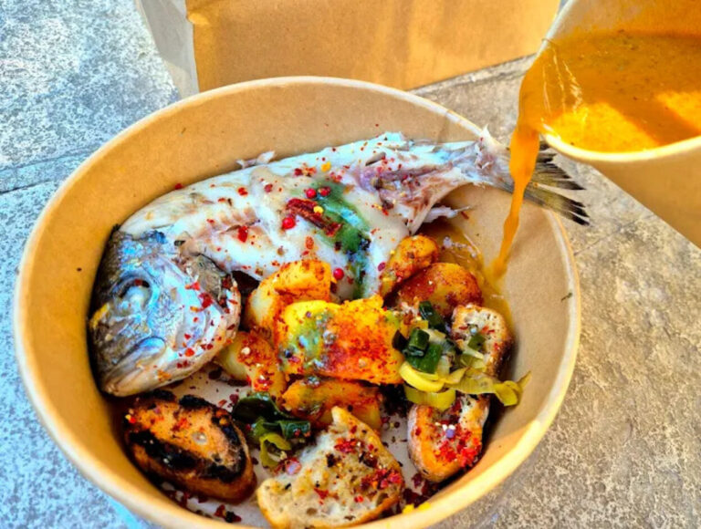 Les restaurants à Marseille proposant la Bouillabaisse entre 15 et 80 euros.
