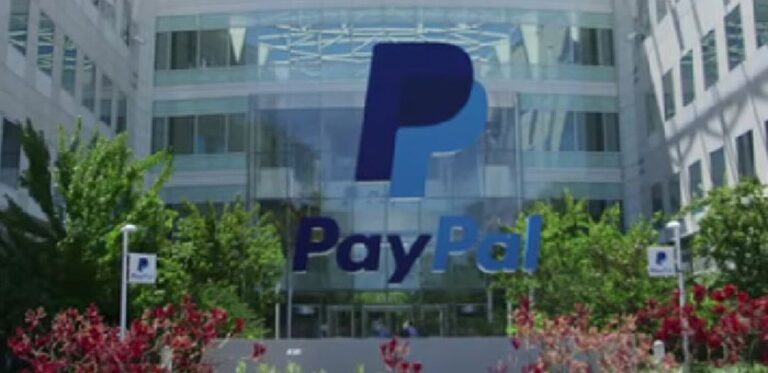 PayPal envisagé pour un rachat par Stripe et Advent à hauteur de 53 milliards de dollars.