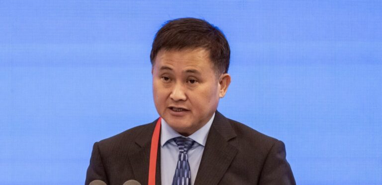 La Banque Populaire de Chine avance vers l’internationalisation du renminbi avec de nouvelles mesures.