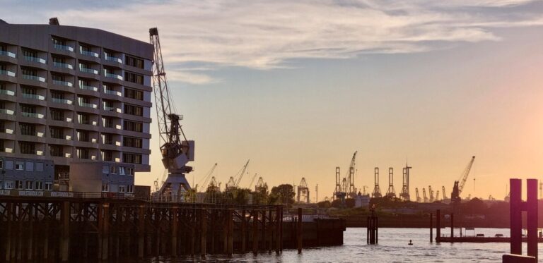 L’activité du secteur privé se stabilise en zone euro, mais recule en France.