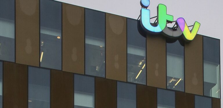 Sky et ITV s’allient pour concurrencer les plateformes de streaming mondiales.
