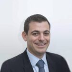 Positionnement conservateur des investisseurs sur les marchés actions face à l&rsquo;incertitude économique.