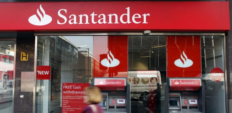 Santander renforce sa position en profitant de la faiblesse de sa filiale au Brésil.