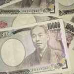 Le yen augmente face au dollar suite à une intervention probable de Tokyo.