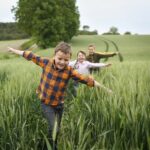 Les vacances d&rsquo;été favorisent la confiance en soi des enfants, selon des études.