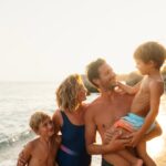 Les familles françaises favorisent les confidences pendant les vacances avec une habitude commune.