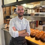 Gilles Pudlowski analyse les tendances culinaires en France et leurs répercussions sur les restaurants.