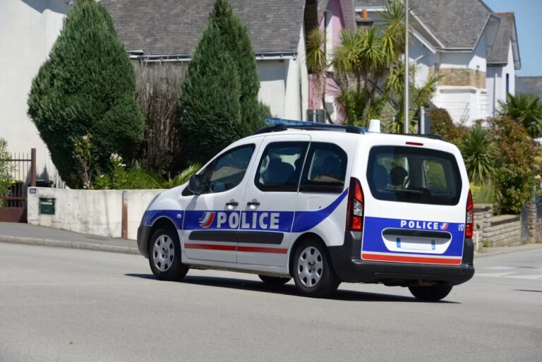 Vaucluse : cinq corps de nouveau-nés découverts chez un couple, enquête ouverte.