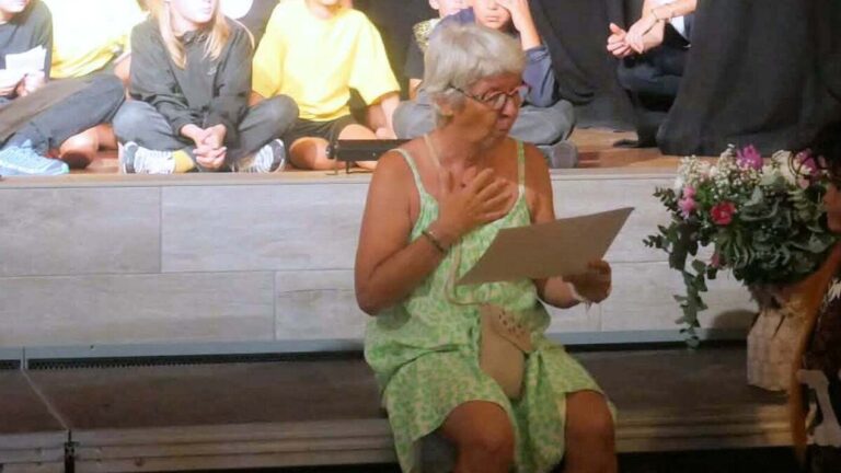 Victoire Baradat, enseignante à l’école publique d’Eygalières, annonce sa retraite après 24 ans.