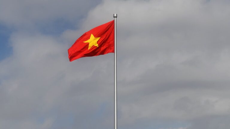 Vietnam : croissance de 8,3% au 2e trimestre, bénéficiant de l’incertitude mondiale.
