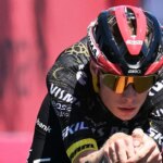 Vingegaard remporte la première étape du Tour de France et s’empare du maillot jaune.