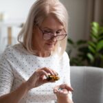 Calcium et vitamine D : une étude sur 154 000 adultes remet en question leur efficacité contre les fractures.