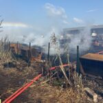 Incendie de l’entrepôt de Vitrolles : les pompiers maîtrisent les principaux foyers après une nuit de lutte.