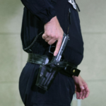 Présomption d’usage légitime des armes : inversion de la charge de la preuve en France ?
