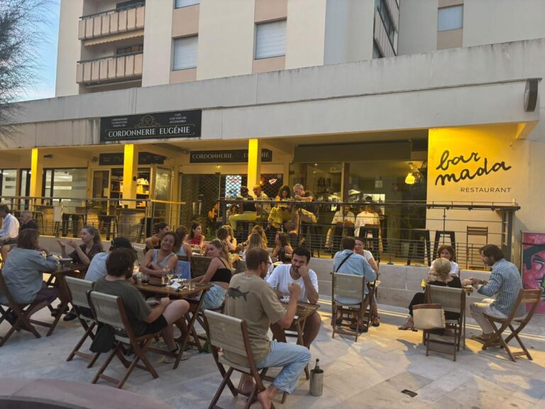 Le quartier Saint-Charles présente de nouvelles adresses de restauration autour de la place.