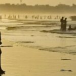 Sénégal : L’exploitation pétrolière prospère, mais la jeunesse fait face à des défis économiques.