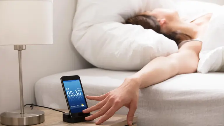 Perdre 80 minutes de sommeil par nuit pourrait entraîner une prise de poids significative.