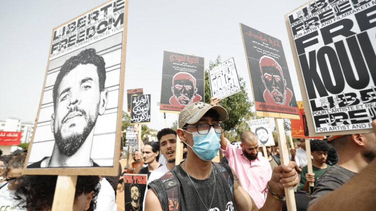 Maroc : le rappeur Mehdi Black Wind bénéficie d’une remise en liberté provisoire.