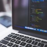 La spécification devient le livrable pour le secteur technologique en France.