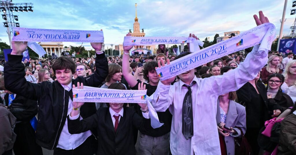 En Russie, l’accès au lycée devient difficile pour les élèves face aux obstacles administratifs.
