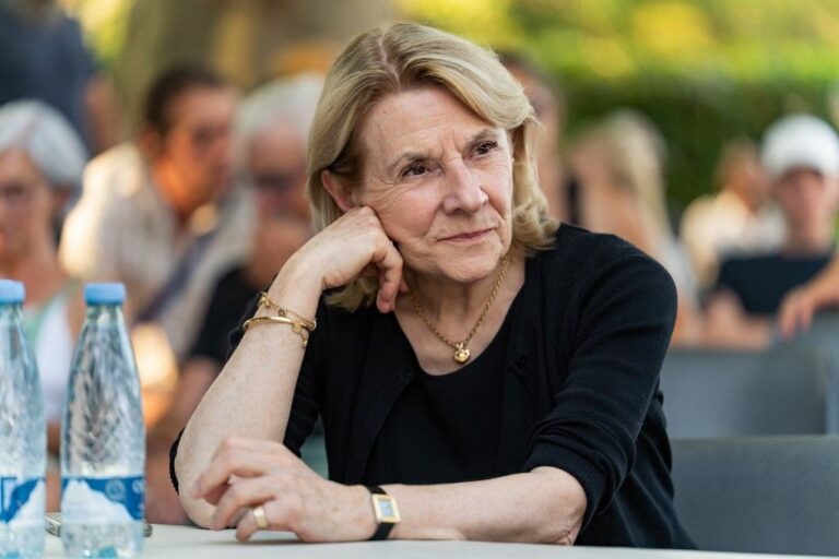 Concert de Barbara Butch interrompu : la ministre de la Culture annonce des mesures contre les fauteurs de troubles.
