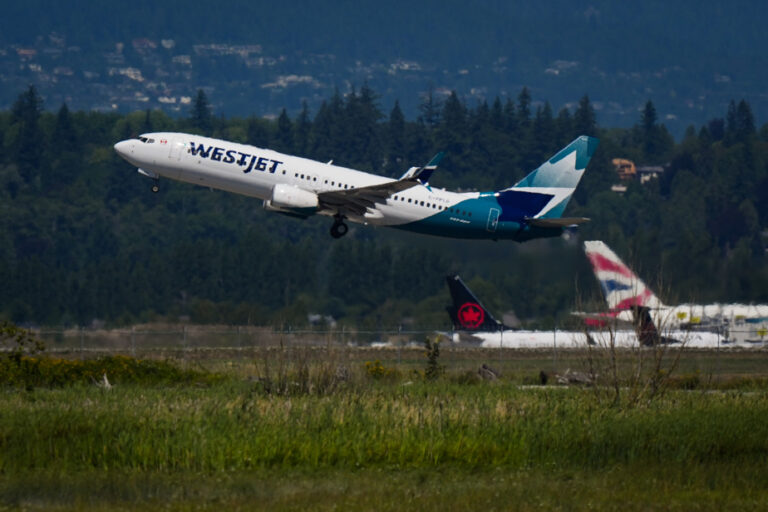 WestJet sommée de lever la limite de poids sur les fauteuils roulants pour les passagers.