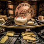 Les Grands Buffets, restaurant à volonté, complet pour 2026 avec réservations ouvertes pour 2027.