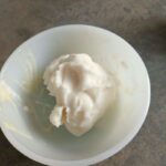 Recette de glace aux litchis réalisée avec la swirl Ninja dans l&rsquo;émission Gigi est en cuisine