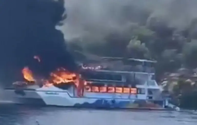 Onze personnes hospitalisées à la suite d’un incendie sur un bateau pour enfants en Turquie.