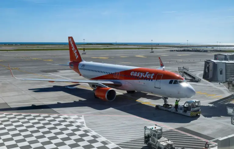 Grève chez EasyJet : les annulations de vols entraînent une hausse des prix des vacances
