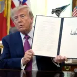 Donald Trump renomme le lac Ontario en « lac d’Amérique », provoquant la colère du Canada.