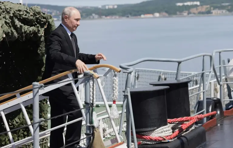 Poutine menace les navires occidentaux alors que les soldats ukrainiens manquent de ressources essentielles.
