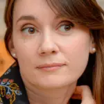 La justice confirme l&rsquo;expulsion de Xenia Fedorova, chroniqueuse pro-russe, à l&rsquo;étranger.