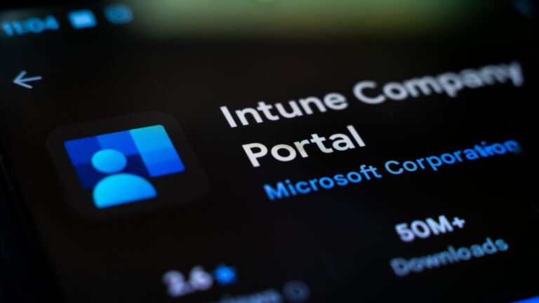 Microsoft facilite la transition entre plusieurs PC avec Windows 11 au travail.