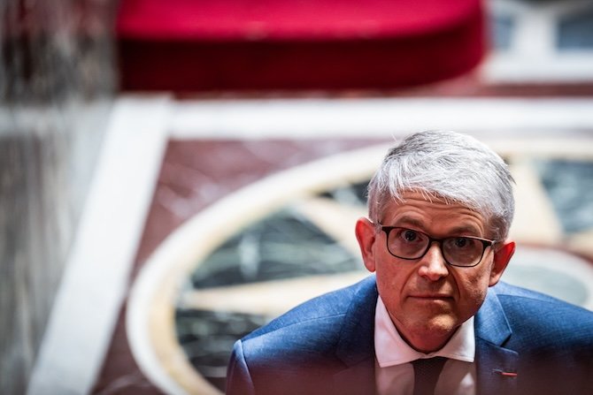 Patrick Hetzel s’oppose au texte validiste, affirmant une résistance continue.