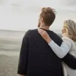 Les jeunes sur TikTok dénoncent les belles-mères envahissantes et les fils à maman.