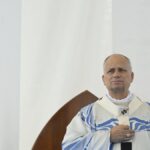 Visite du pape Léon XIV en France : préparation des enjeux politiques et religieux.