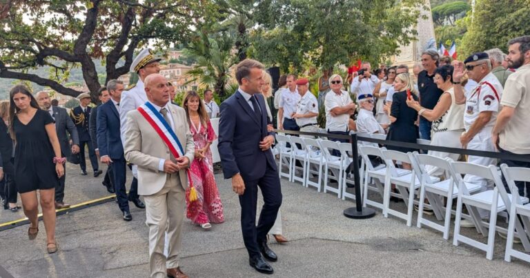Emmanuel Macron exprime son regret lors de sa dernière sortie à Bormes-les-Mimosas.