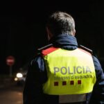Conducteur ivre perd le contrôle de son véhicule et abandonne son ami dans un canal
