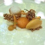 Le Skab propose un beignet à l’abricot, une recette estivale en vogue.