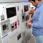 Stationnement payant à l&rsquo;hôpital : des tarifs élevés pour les patients en France et bénéfices pour les CHU.