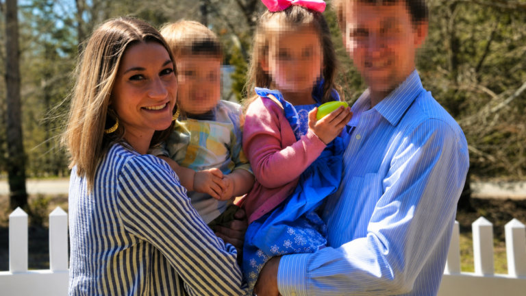 Plus de 300 femmes soutiennent Lindsay Clancy, mère accusée d’avoir tué ses enfants.