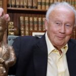 Philippe Bouvard, créateur des « Grosses Têtes », décède à 96 ans en France.