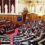 Le Sénat examine une proposition de loi sur la régulation des plateformes numériques.