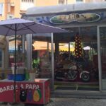 Disparition du manège place de la République à Orange : une décision contestée par les habitants.