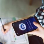 Devoirs scolaires et IA : quatre gestes simples pour une utilisation efficace en France