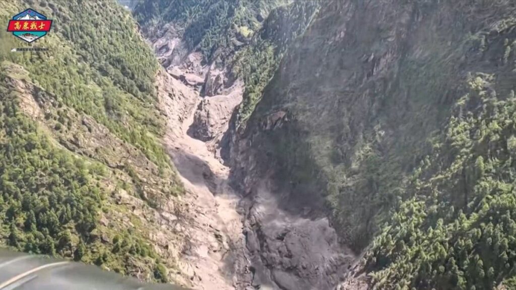 Inondations au Népal et au Tibet : quatre Français parmi les 359 victimes disparues.