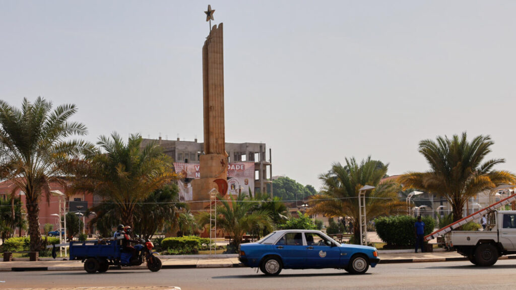 Guinée-Bissau : Référendum sur la Constitution, tensions entre partisans et opposants.