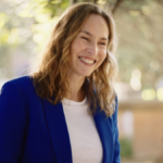 Vanessa Demouy s&rsquo;installe dans l&rsquo;Hérault pour un retour aux sources au cœur des vignes.