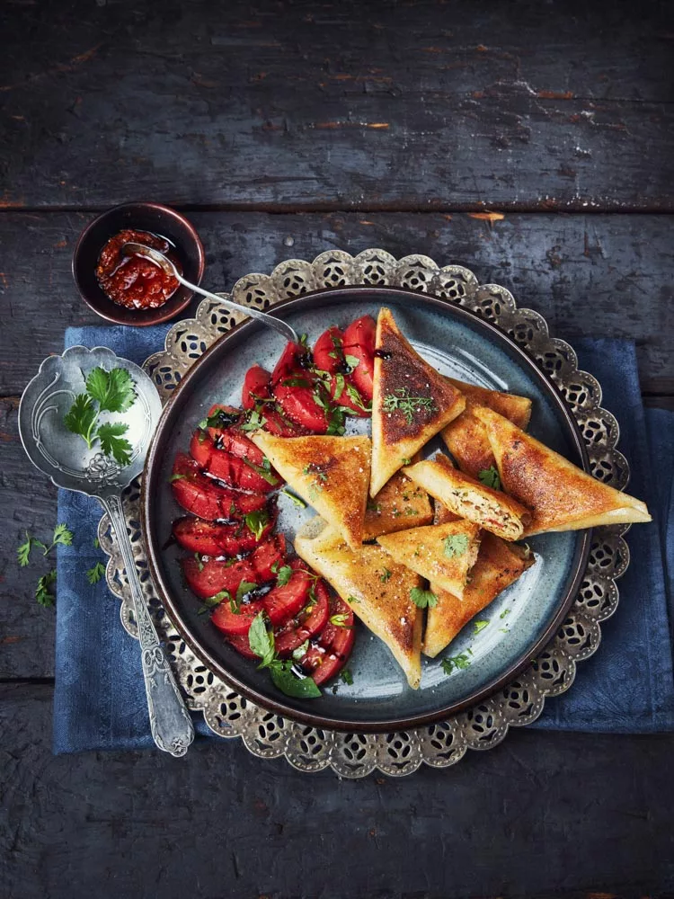 Briouates de poulet au citron confit : une spécialité marocaine en pleine expansion sur les marchés européens.